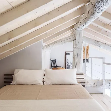 Appartamento Charme And View - Bymyhomeincomo Moltrasio